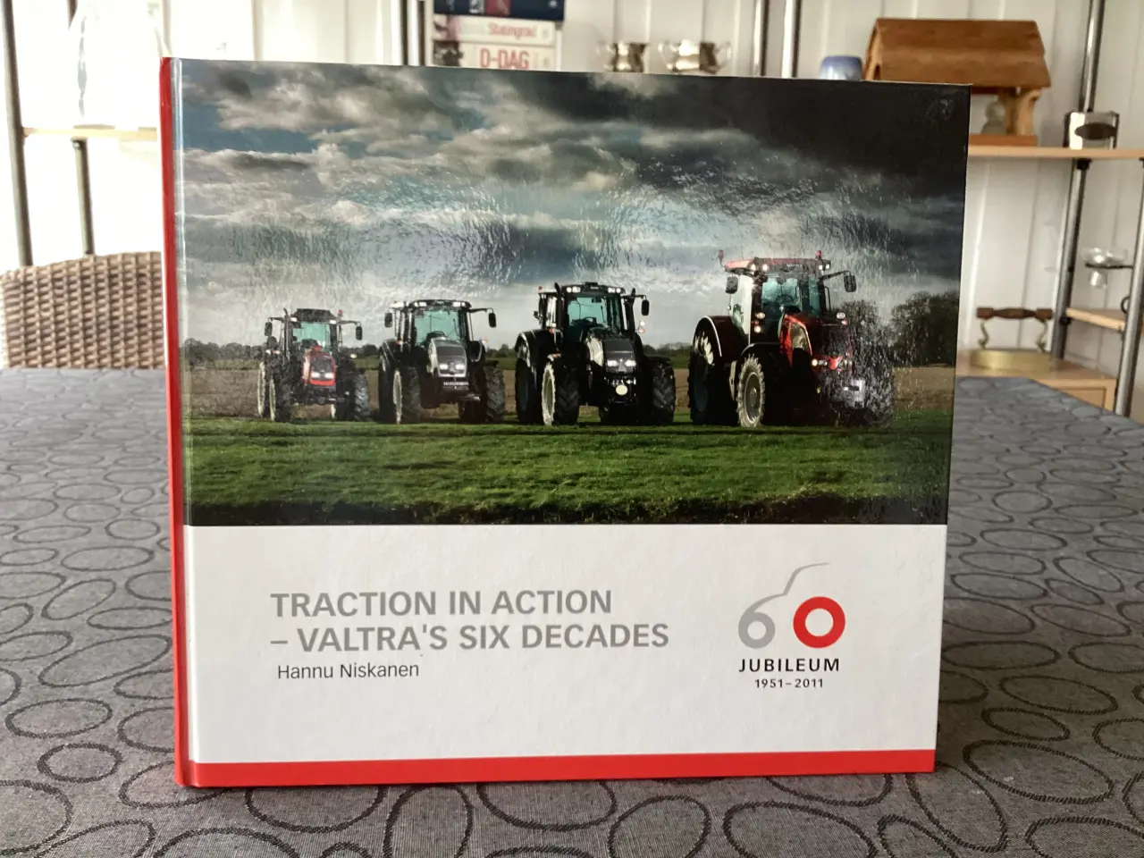 Billede 2 - Valtra 60års jubilæumsbog