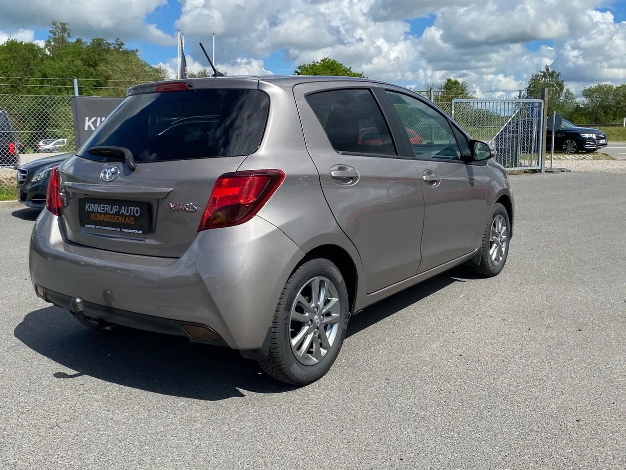 Billede 4 - Toyota Yaris 1,3 VVT-I T2 Komfort + Skyview 100HK 5d 6g