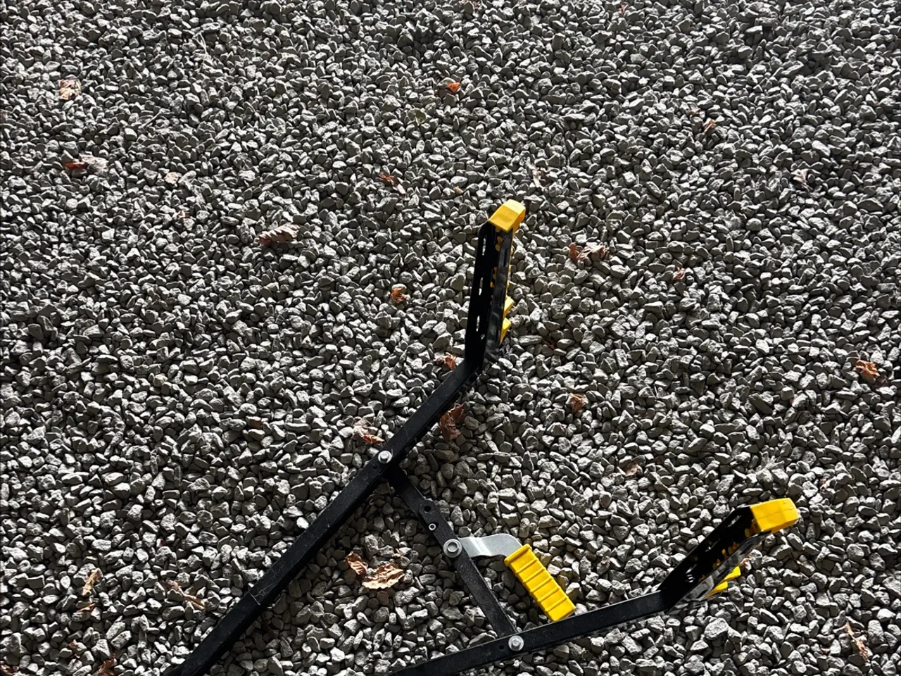 Billede 2 - Cykelholder til anhængertræk mangler split