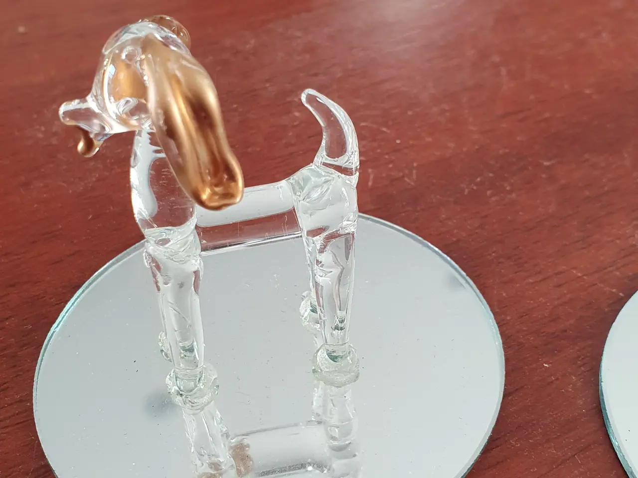 Billede 3 - Glas figur på spejlplade