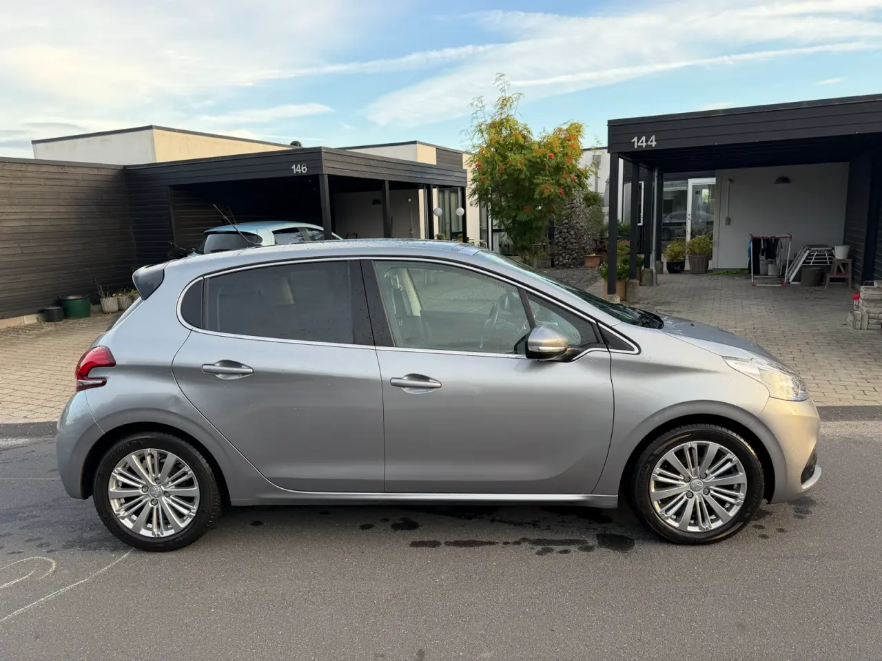 Billede 5 - Peugeot 208 1.5  BlueHDi 100 Infinity Sky