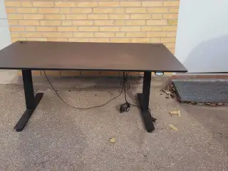 EFG hæve/sænkebord 