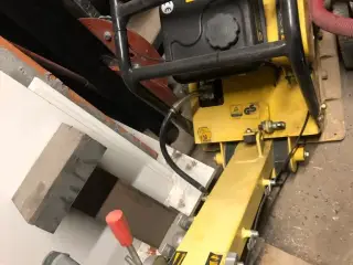 Stor 150 kg pladevibrator