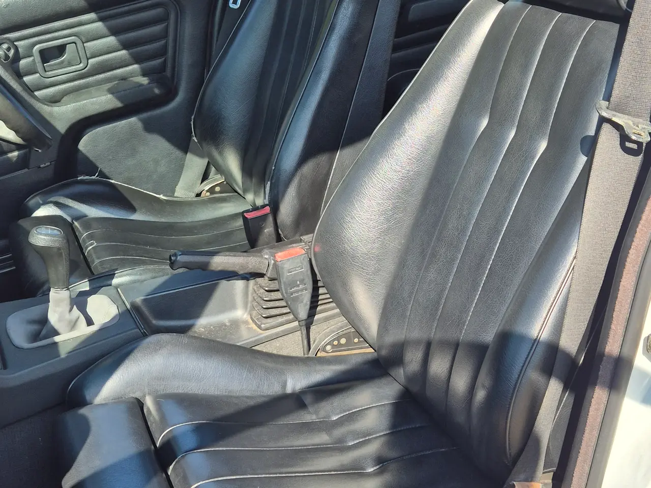 Billede 8 - BMW E30 højre styret med papir 