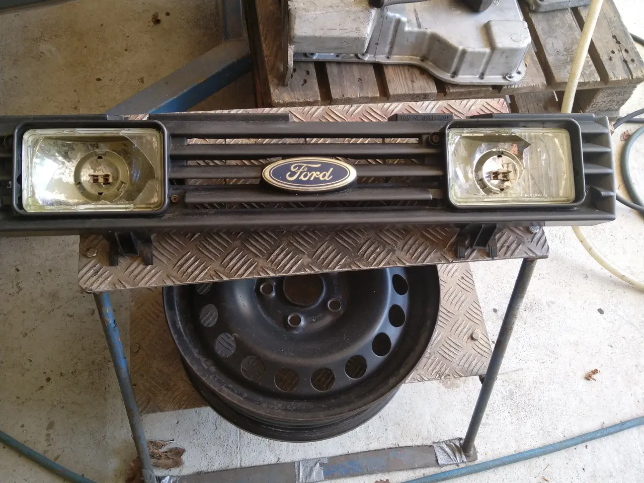 Billede 1 - Ford Escort Front grill