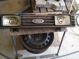 Ford Escort Front grill