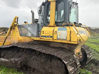 Komatsu D65PX-15