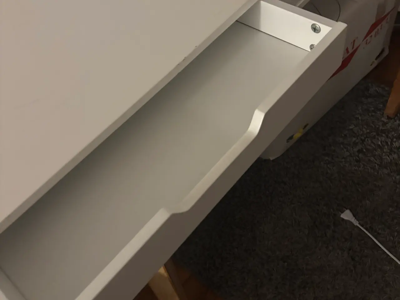Billede 2 - Skrivebord med skuffer