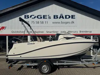 Activ 505 Cabin med F100 hk Mercury-EFI 2,1L og Brenderup bådtrailer