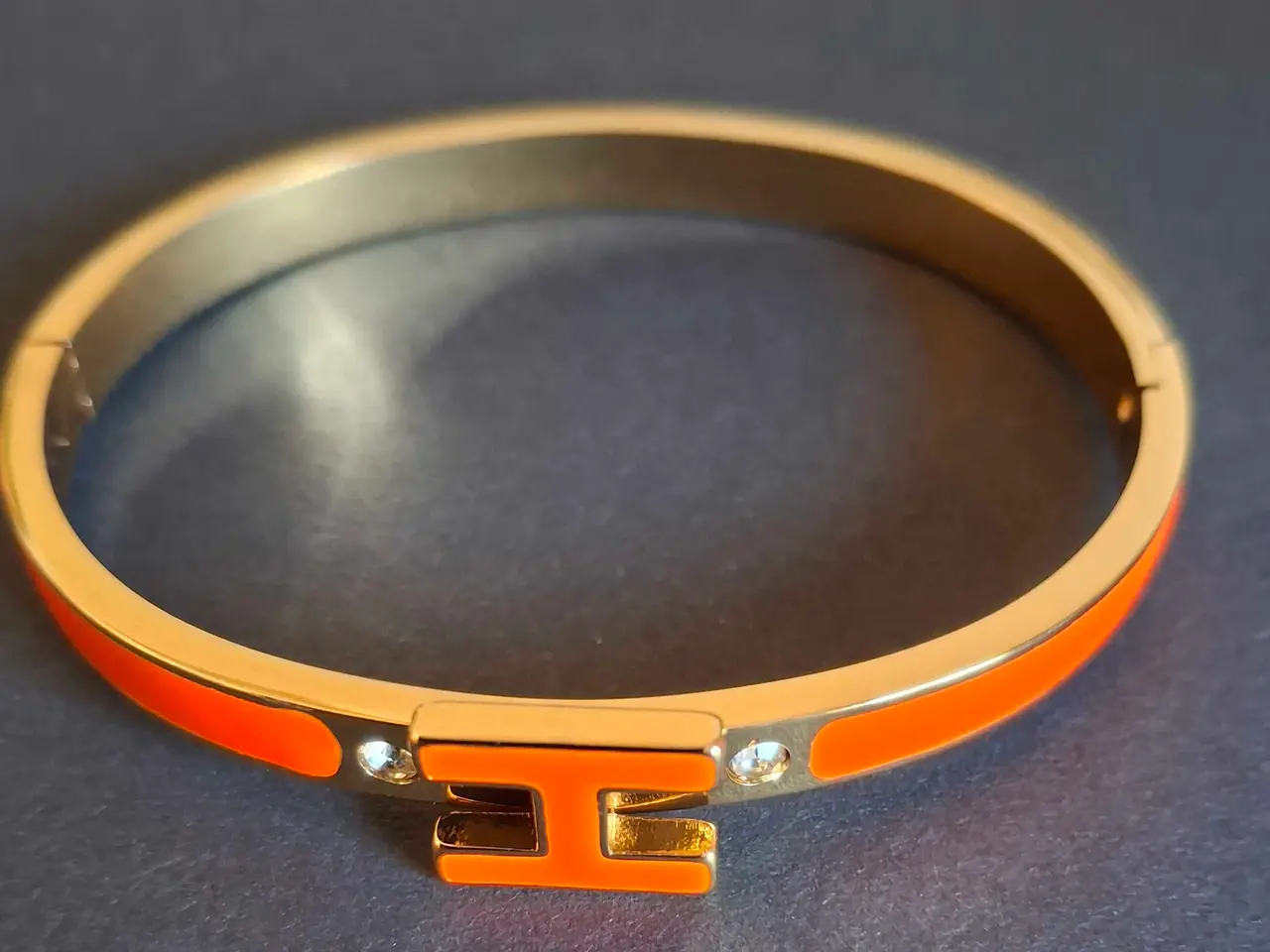 Billede 9 - Armring med H 