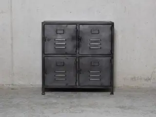 Nyt LOCKER skab 4 rums