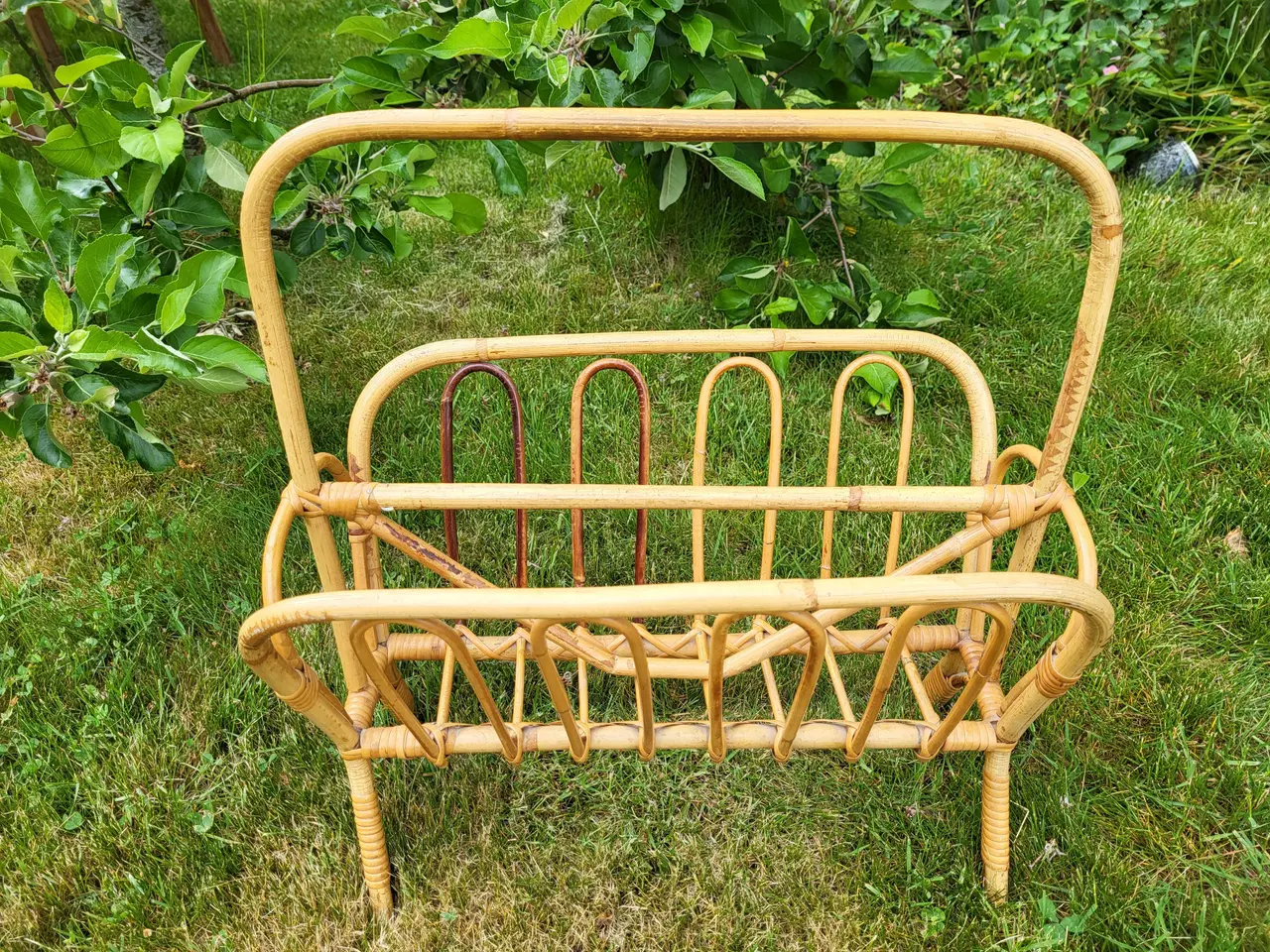 Billede 3 - Flettet retro avisholder i rattan bambus