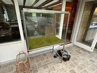 Glasmontre til udstilling