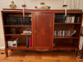 Bogreol i rosentræ