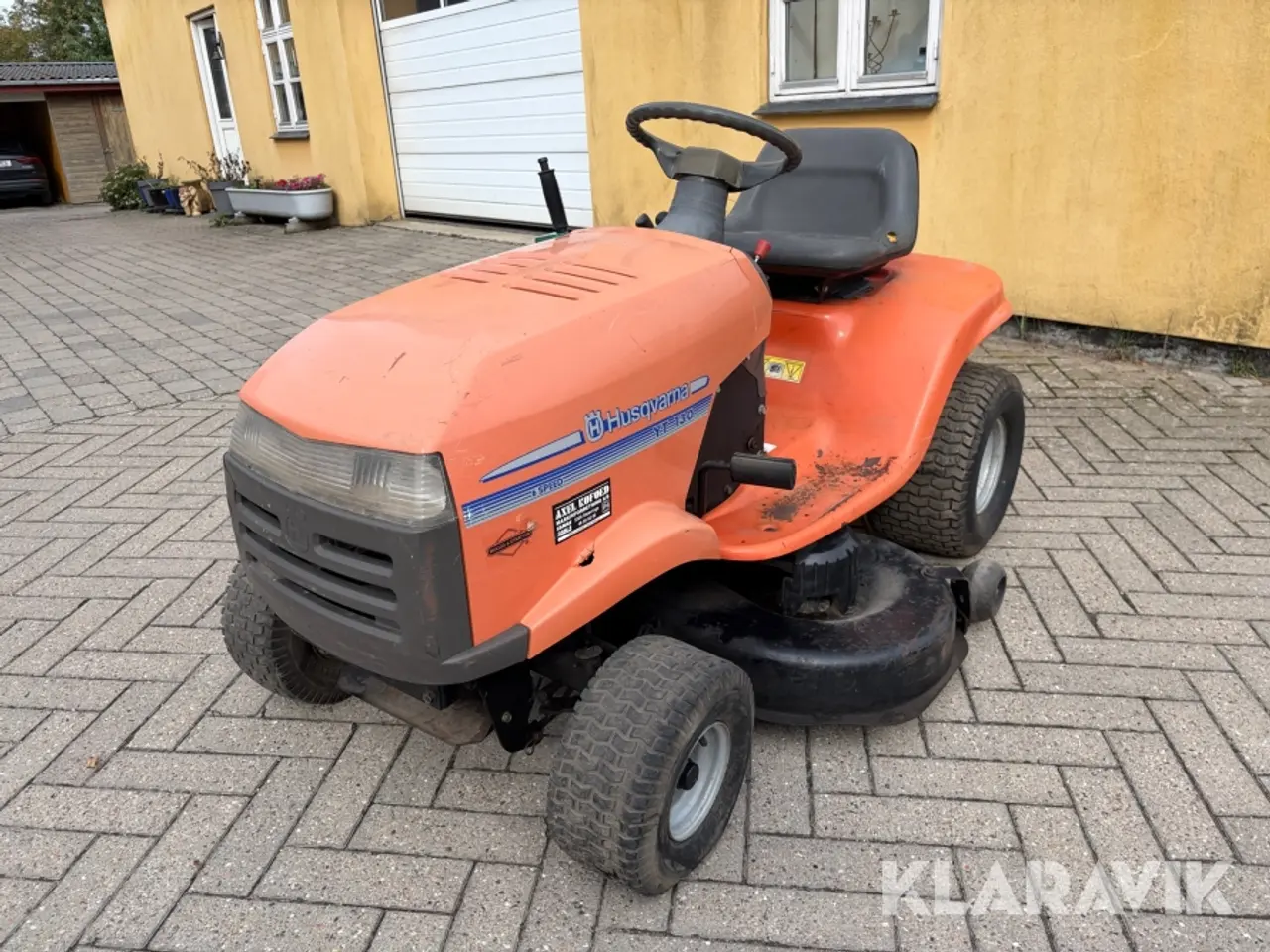 Billede 1 - Græsslåmaskine Husqvarna YT 130