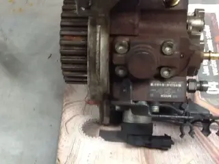 Brændstofpumpe