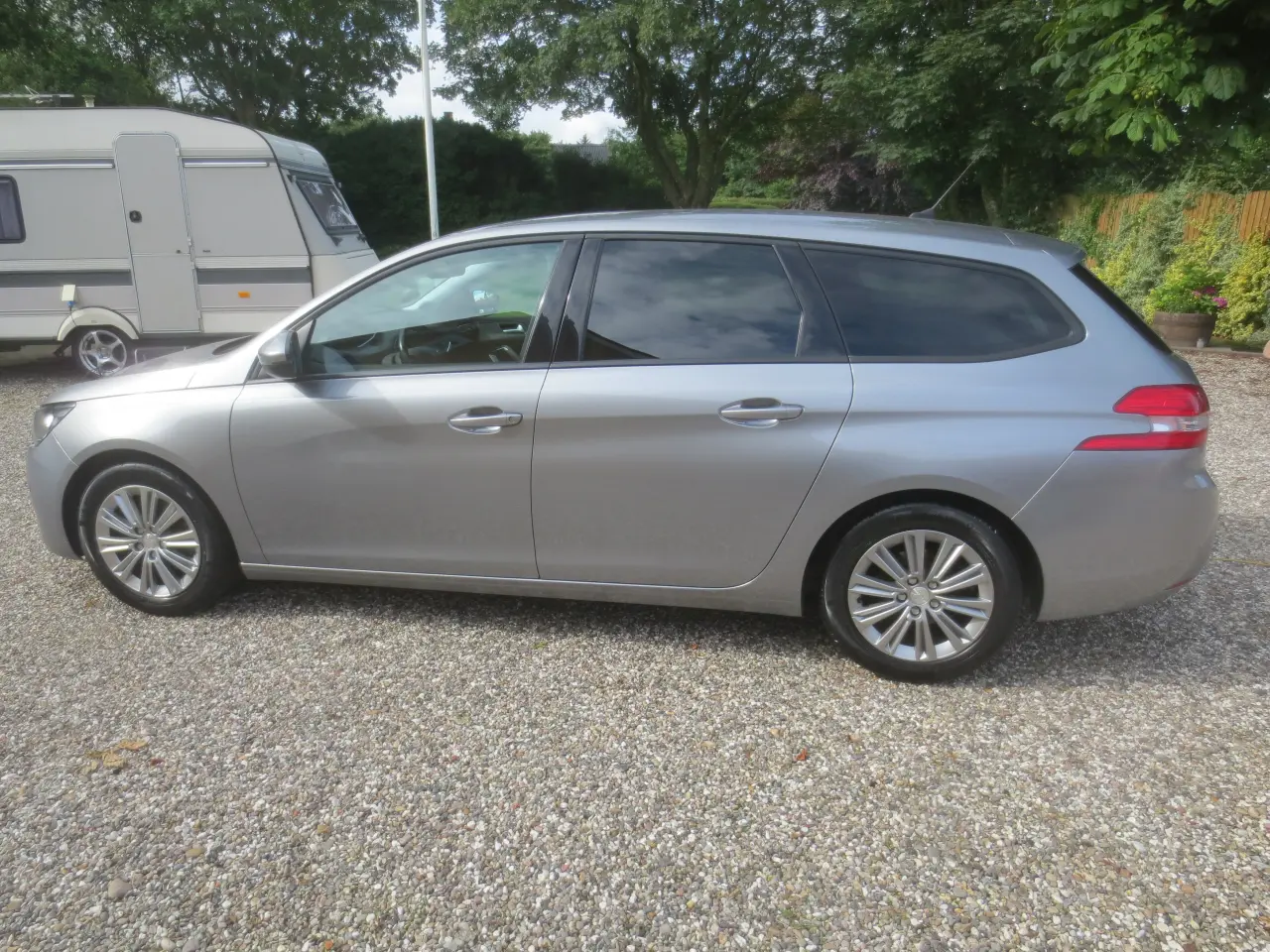 Billede 9 - Peugeot 308 1.6 HDi St.Car Årg 16