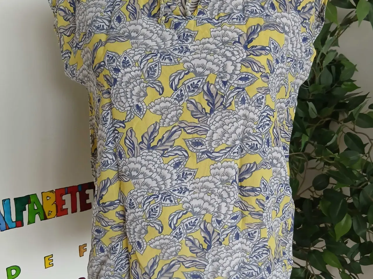 Billede 1 - Top. Masai. Small/36