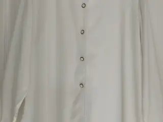 Flot Råhvid Skjortebluse m Slids I begge sider 