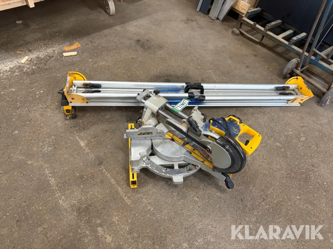 Billede 2 - Kap-/geringssav Dewalt DW712N med stativ