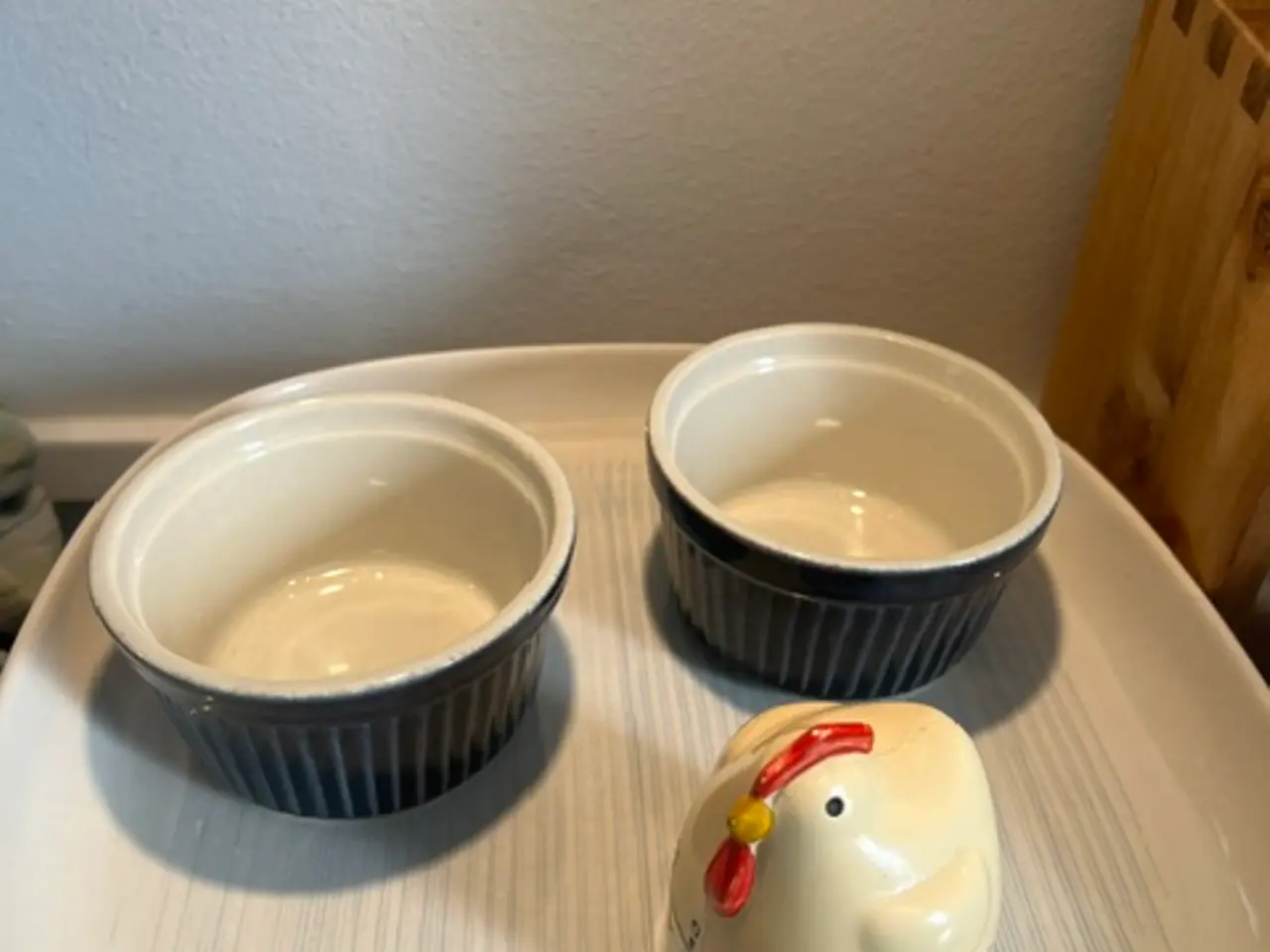 Billede 3 - Køkkenpakke: 2 IKEA skåle, 2 ramekiner & æggeur