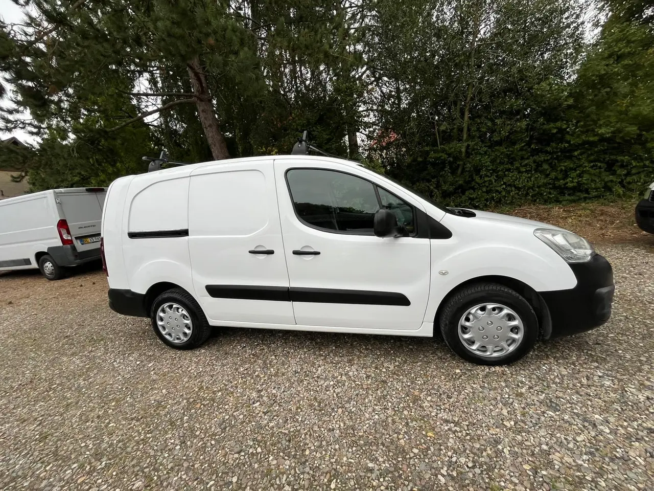 Billede 4 - Peugeot Partner lav km 