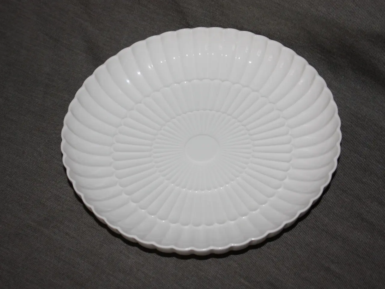 Billede 1 - Royal Copenhagen skål / fad 4030
