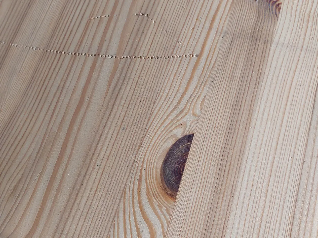 Billede 3 - Spisebord og stole