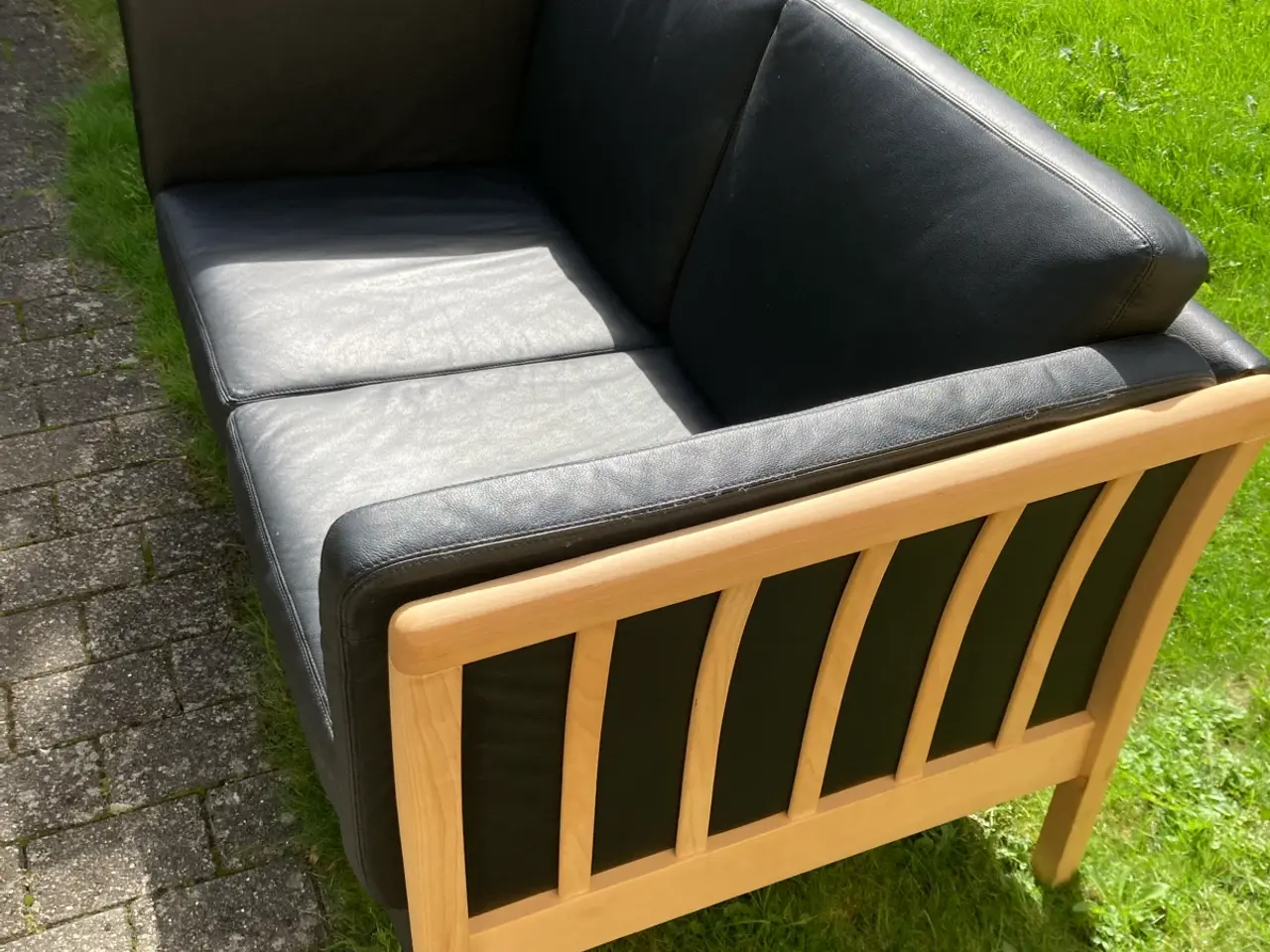 Billede 1 - 2 personers sofa i god stand