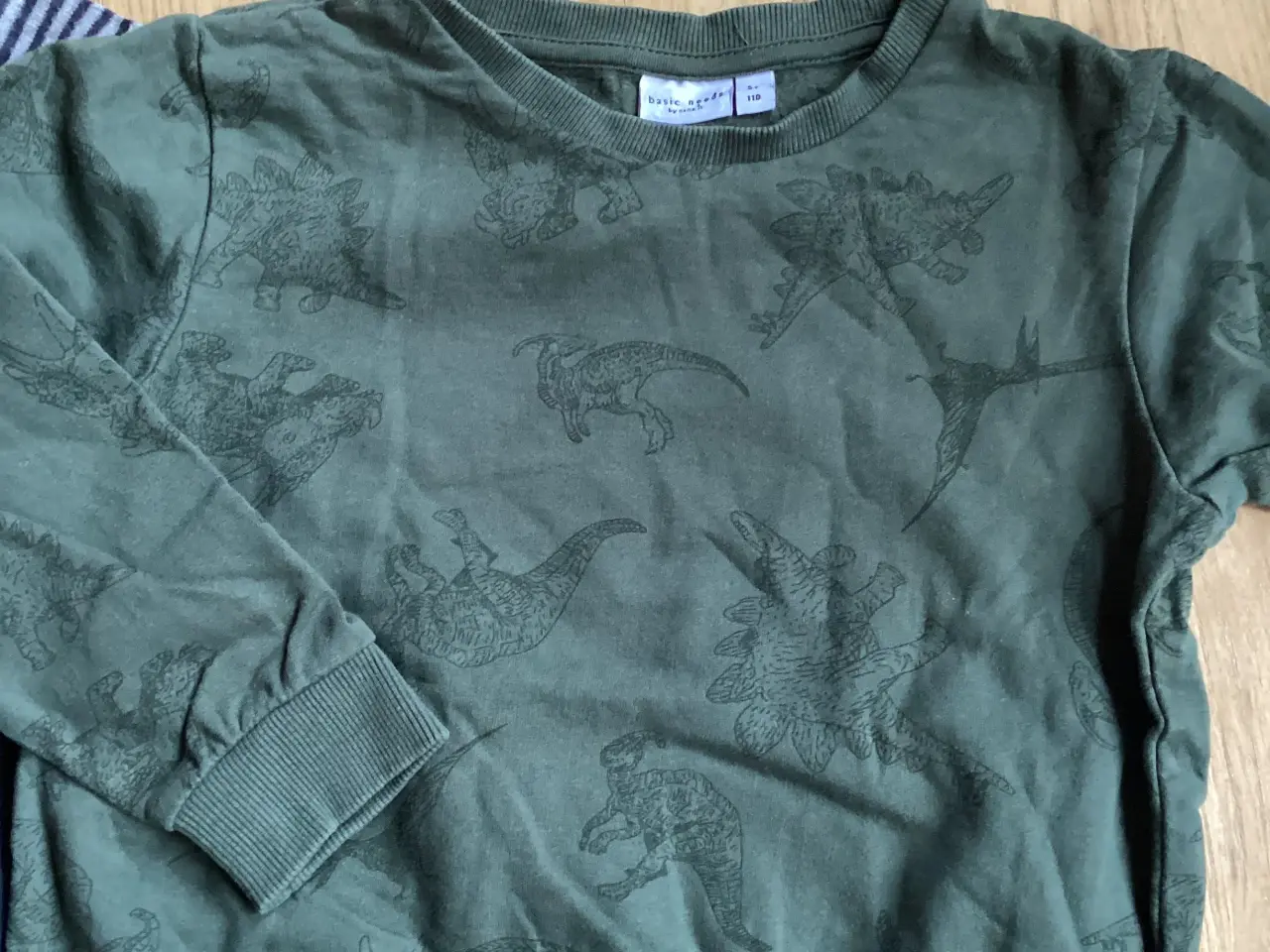 Billede 4 - Bluse pakke str. 110