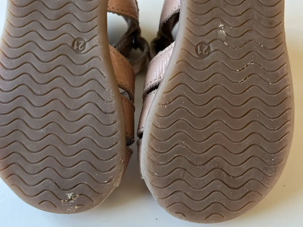 Billede 3 - Pom Pom sandaler størrelse 21