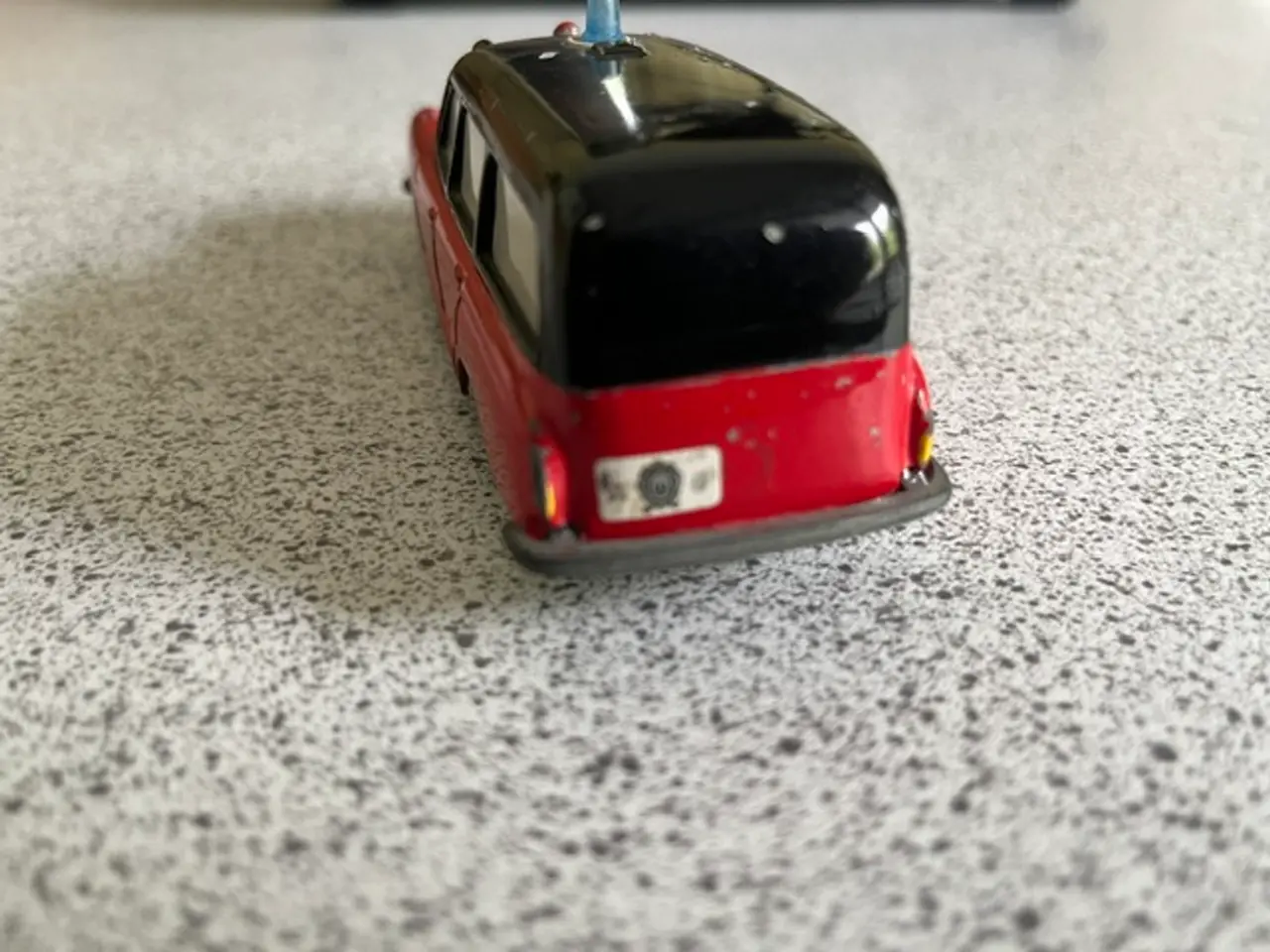 Billede 2 - Tekno Mercedes Ambulance