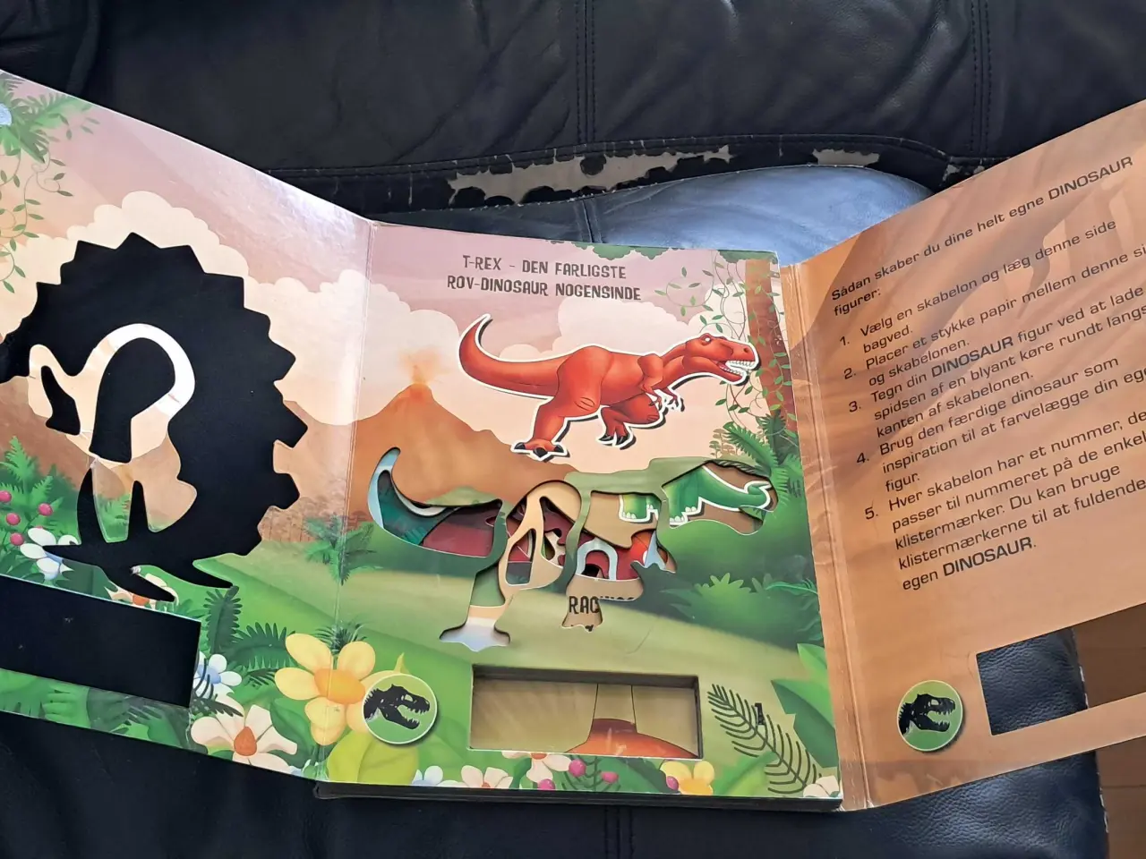 Billede 2 - Dinosaur aktivitetsbog