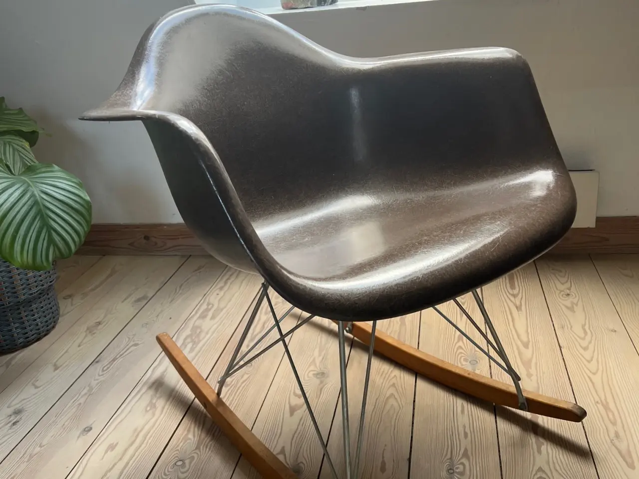 Billede 2 - Original Eames Gyngestol af glasfiber