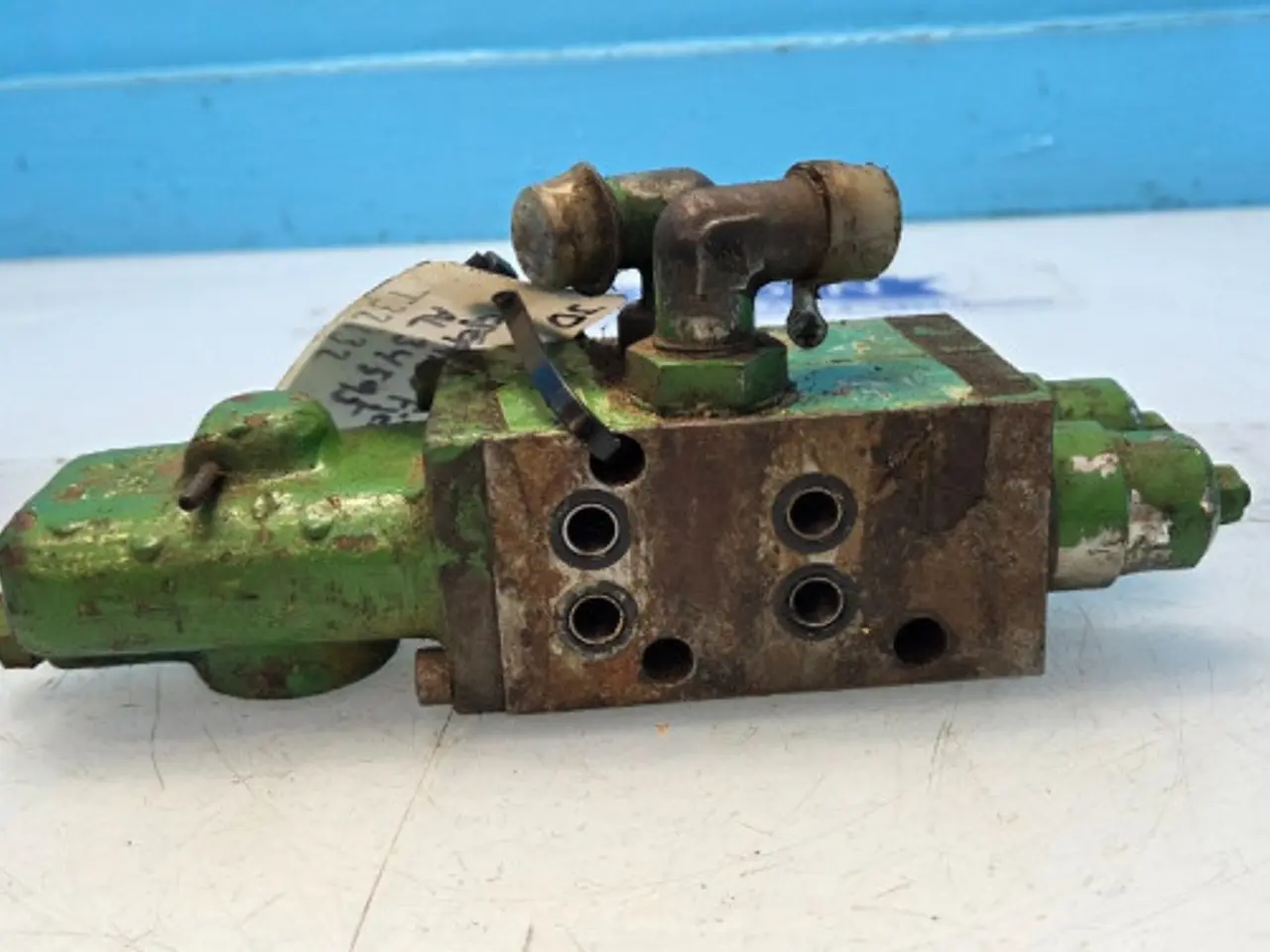 Billede 5 - John Deere 2040 Hydraulikventil AL34595