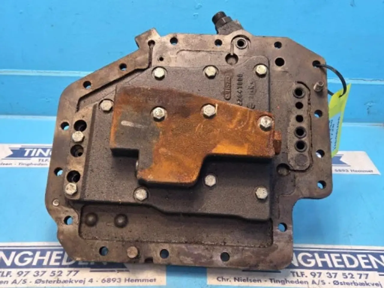 Billede 15 - Ford 8340 Dæksel F3NN7Z479