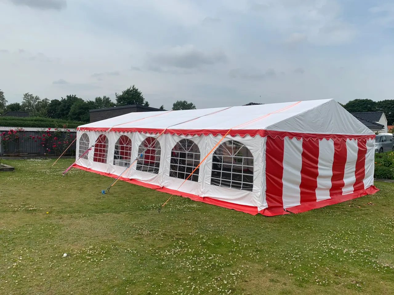 Billede 1 - 6x12 M professionelt partytelt udlejes