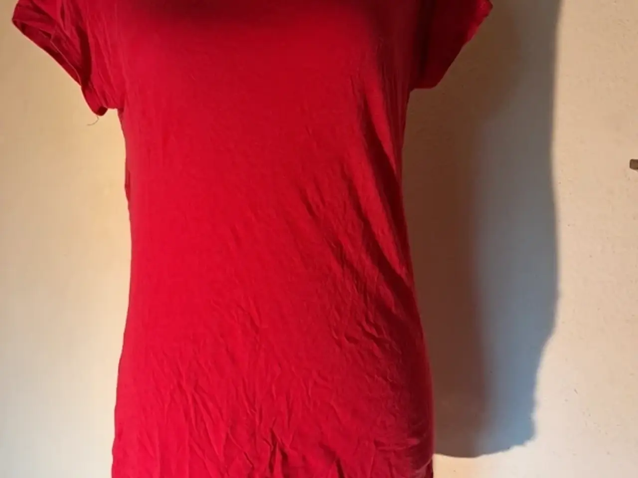 Billede 1 - Divided str. 38 t-shirt