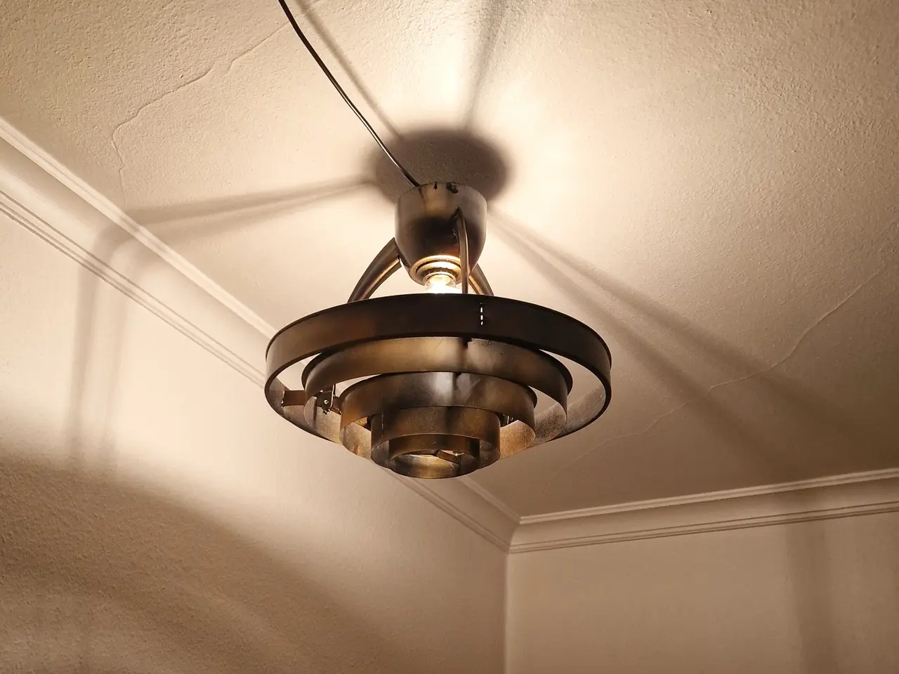 Billede 2 - 4 stk Super fede og helt unikke loftlamper.