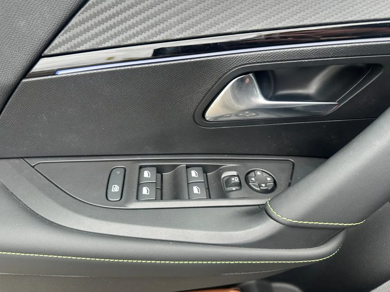 Billede 21 - Peugeot e-2008 54 GT