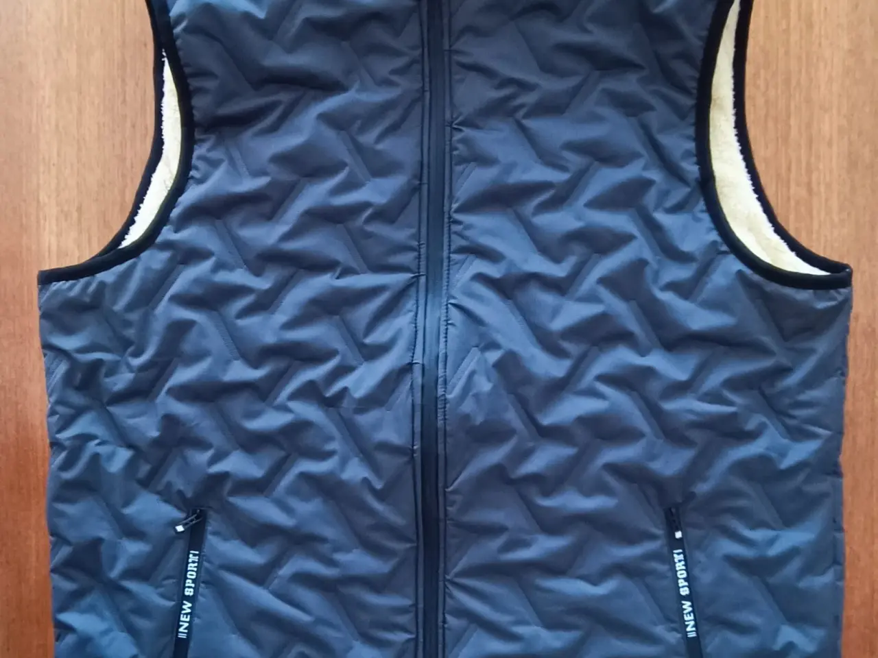Billede 1 - Jakke uden ærmer / vest L-XL