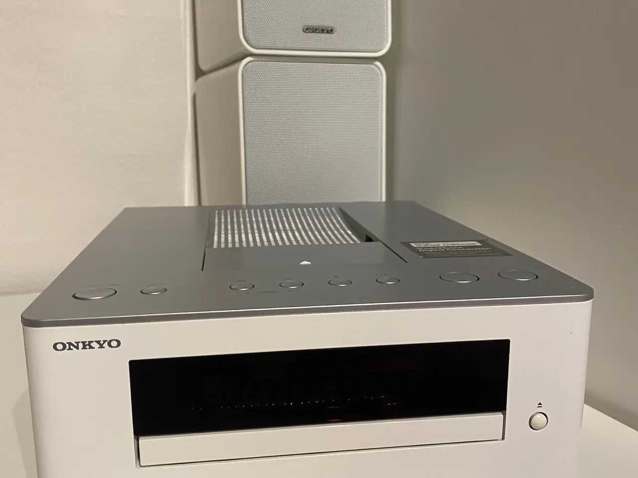 Billede 1 - Onkyo CD-anlæg med matchende højttalere – stilrent