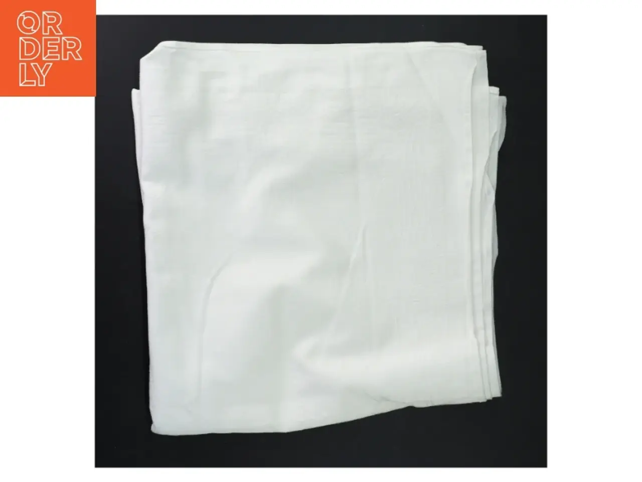 Billede 2 - Hvid dug (str. 106 x 106 cm)