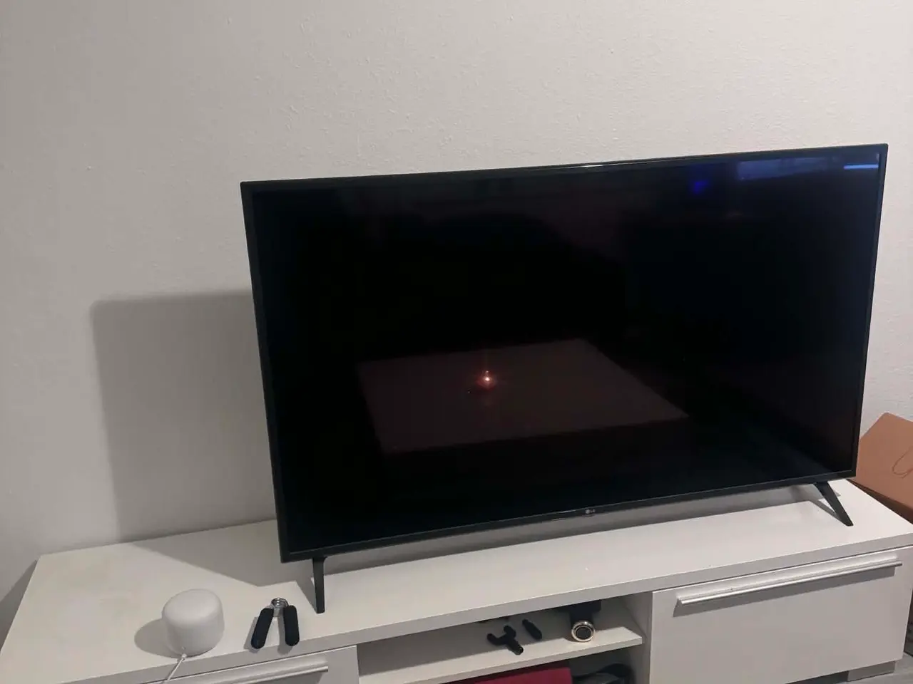 Billede 1 - TV bord med massere af opbevaring