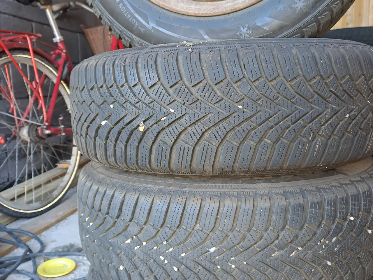 Billede 1 - Bridgestone dæk m. fælge