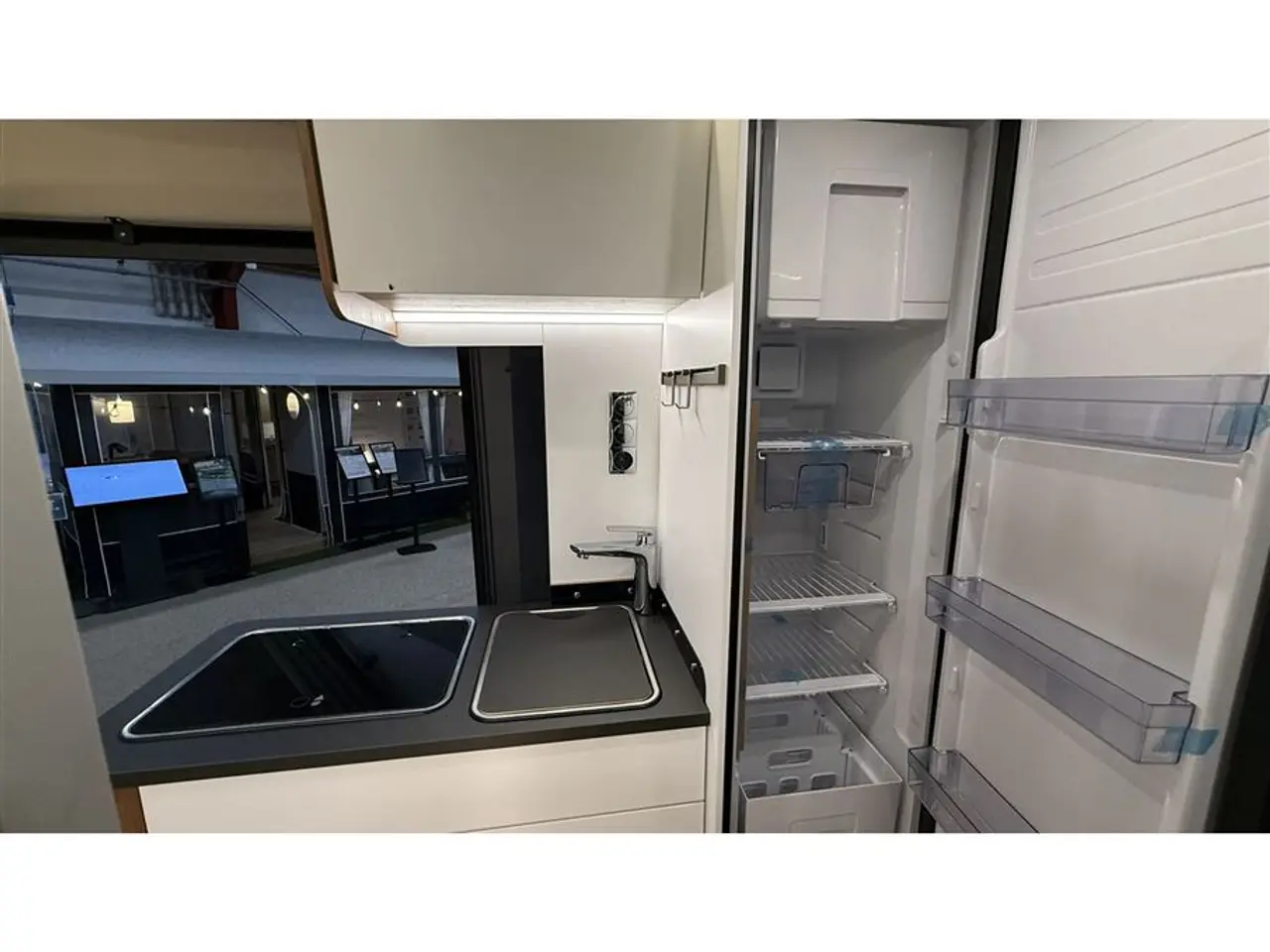 Billede 26 - 2027 - Laika Ecovip 645 Performance