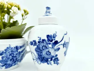 Blå Blomst krukke med låg / Tedåse 1 sortering 