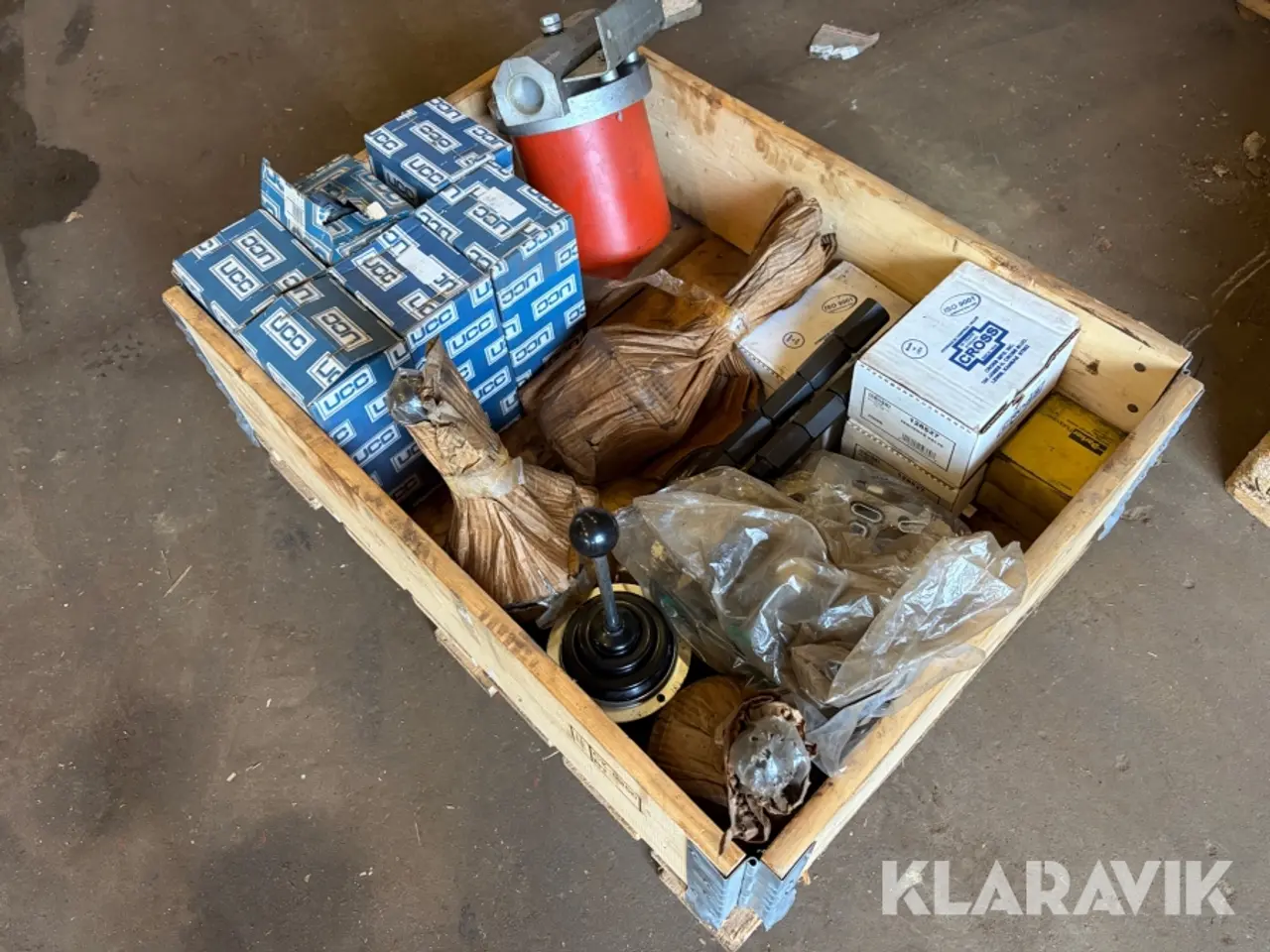 Billede 1 - Lot - Filterhuse, drosselventiler, ventildele og joystick - 1 palle