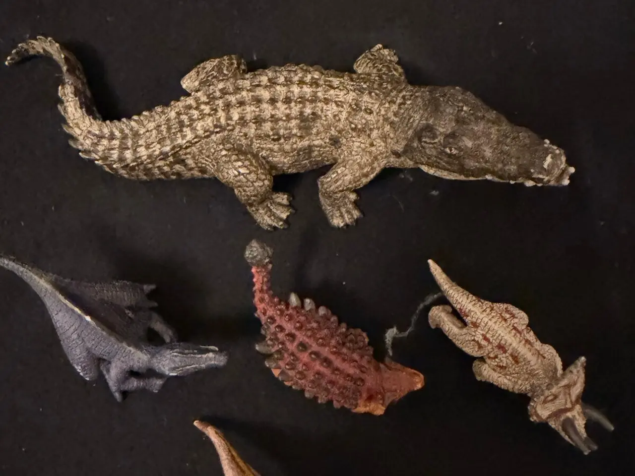 Billede 2 - Krokodille + 5 små dinosaurfigurer