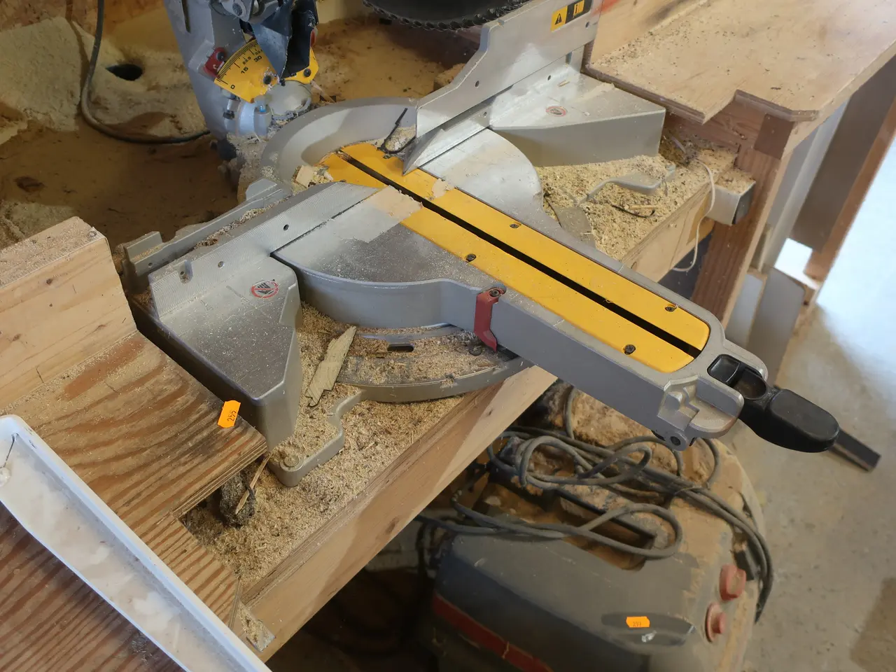 Billede 3 - Kap-/geringssav DEWALT DW5780-QS